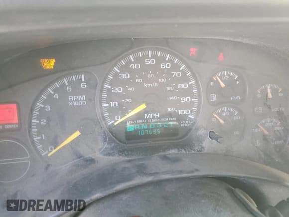 ✅ 2000 Chevrolet Silverado 1500 • VIN: 1GCEC14W4YE174122 • Лот: 75111014. Опубликован ранее на Copart с пробегом 107 695 миль. Бесплатный доступ к архиву аукционных продаж из США и подробный отчёт об истории автомобиля на DreamBid. Изображение 9.