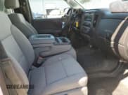 ✅ 2015 Chevrolet Silverado 2500HD Work Truck • VIN: 1GC0CUEG3FZ140777 • Lot: 65505855. Wystawiony na Copart z przebiegiem 170 419 mil. Bezpłatny archiwum sprzedaży aukcyjnych z USA i szczegółowy raport historii pojazdu na DreamBid. Zdjęcie 10.