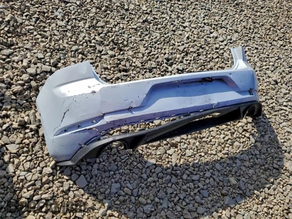 ✅ 2018 Volkswagen Golf GTI S • VIN: 3VW447AU4JM280081 • Лот: 94588725. Опубликован ранее на Copart с пробегом 92 079 миль. Бесплатный доступ к архиву аукционных продаж из США и подробный отчёт об истории автомобиля на DreamBid. Изображение 12.