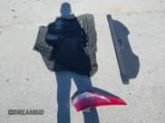 ✅ 2015 Ford Escape Titanium • VIN: 1FMCU0J93FUC34922 • Lot: 43480473. Wystawiony na IAAI z przebiegiem 171 677 mil. Bezpłatny archiwum sprzedaży aukcyjnych z USA i szczegółowy raport historii pojazdu na DreamBid. Zdjęcie 12.