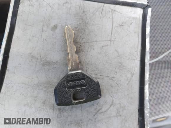 2000 Dodge 1500 с VIN 1B7HC13Y4YJ171261, выставлен на аукционе IAAI как лот 43596812 с пробегом 178 320 миль миль и . История ставок и продаж доступна на DreamBid. Изображение 11.