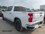 ✅ 2022 Chevrolet Silverado 1500 RST • VIN: 1GCUYEED8NZ146071 • Лот: 42298174. Опубликован ранее на IAAI с пробегом 64 542 миль. Бесплатный доступ к архиву аукционных продаж из США и подробный отчёт об истории автомобиля на DreamBid. Изображение 3.