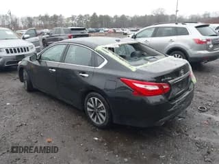 ✅ 2017 Nissan Altima SR • VIN: 1N4AL3AP8HC291131 • Lot: 43782886. Wystawiony na IAAI z przebiegiem 90 302 mil. Bezpłatny archiwum sprzedaży aukcyjnych z USA i szczegółowy raport historii pojazdu na DreamBid. Zdjęcie 3.