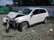 2013 Mitsubishi Outlander ES z VIN 4A4AR3AU2DE011774, wystawiony jako Copart lot #69600585 z przebiegiem 120 410 mil mil oraz Szkoda całkowita • Salvage title. Historia ofert i sprzedaży dostępna na DreamBid. Obrazek 1.