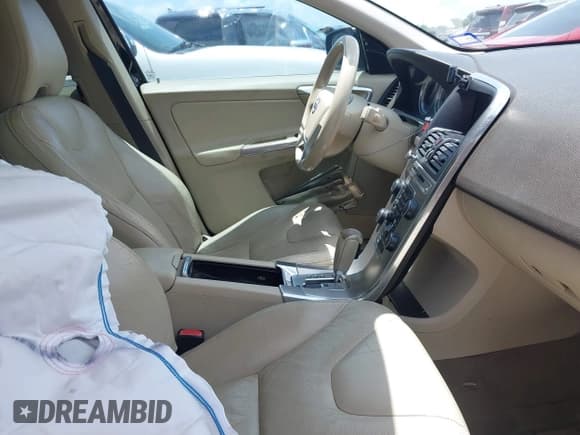 ✅ 2012 Volvo XC60 3.2L • VIN: YV4952DLXC2326452 • Lot: 42528347. Listed on IAAI with 162,737 mi. Free auction sales archive from the USA and detailed vehicle history report at DreamBid. Image 5.