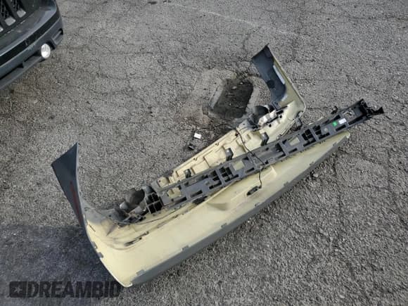 ✅ 2018 Dodge Challenger SXT Plus • VIN: 2C3CDZAG8JH204550 • Lot: 79122593. Wystawiony na Copart z przebiegiem 43 628 mil. Bezpłatny archiwum sprzedaży aukcyjnych z USA i szczegółowy raport historii pojazdu na DreamBid. Zdjęcie 14.