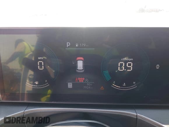 ✅ 2025 Hyundai Santa Fe SE • VIN: 5NMP14GL6SH134811 • Lot: 43112938. Wystawiony na IAAI z przebiegiem 7 924 mil. Bezpłatny archiwum sprzedaży aukcyjnych z USA i szczegółowy raport historii pojazdu na DreamBid. Zdjęcie 7.