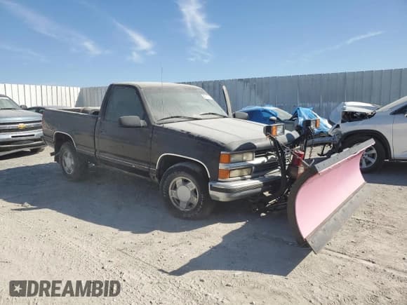 ✅ 1996 Chevrolet Silverado 1500 • VIN: 1GCEK14M2TZ142692 • Лот: 87411355. Опубликован ранее на Copart с пробегом 141 919 миль. Бесплатный доступ к архиву аукционных продаж из США и подробный отчёт об истории автомобиля на DreamBid. Изображение 4.