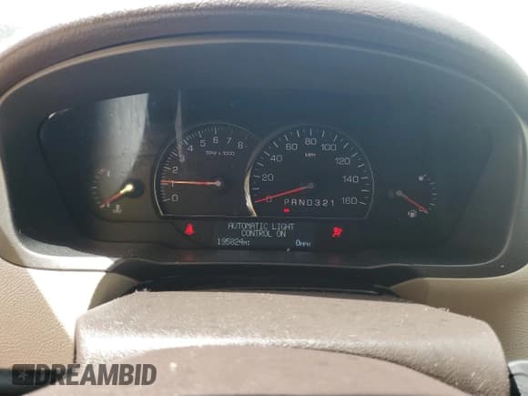 ✅ 2009 Cadillac DTS 1SA • VIN: 1G6KD57Y69U113501 • Lot: 50487965. Listed on Copart with 195,824 mi. Free auction sales archive from the USA and detailed vehicle history report at DreamBid. Image 9.