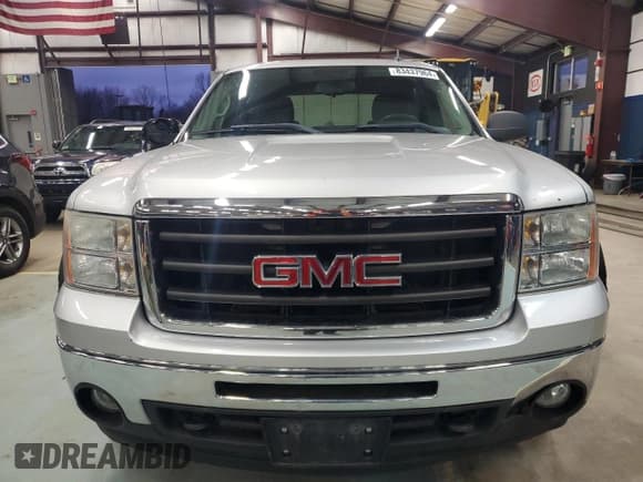 ✅ 2011 GMC Sierra 1500 SLE • VIN: 3GTP2VE36BG180608 • Лот: 83437964. Опубликован ранее на Copart с пробегом 189 266 миль. Бесплатный доступ к архиву аукционных продаж из США и подробный отчёт об истории автомобиля на DreamBid. Изображение 5.