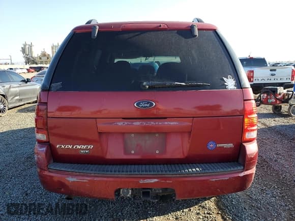✅ 2005 Ford Explorer XLT • VIN: 1FMZU63E75UB90381 • Лот: 81428615. Опубликован ранее на Copart с пробегом 276 967 миль. Бесплатный доступ к архиву аукционных продаж из США и подробный отчёт об истории автомобиля на DreamBid. Изображение 6.
