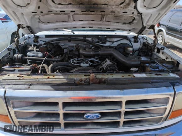 ✅ 1993 Ford F-150 • VIN: 2FTHF26G1PCB26677 • Лот: 48159235. Опубликован ранее на Copart с пробегом 194 562 миль. Бесплатный доступ к архиву аукционных продаж из США и подробный отчёт об истории автомобиля на DreamBid. Изображение 11.