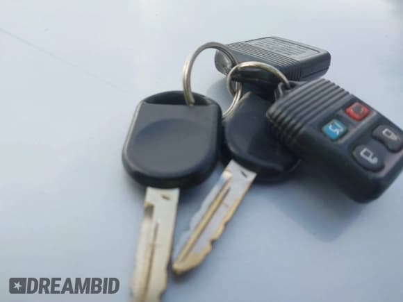 ✅ 2007 Ford Focus S • VIN: 1FAHP34N07W201254 • Лот: 43920540. Опубликован ранее на IAAI с пробегом 136 000 миль. Бесплатный доступ к архиву аукционных продаж из США и подробный отчёт об истории автомобиля на DreamBid. Изображение 11.