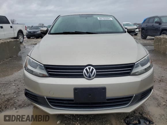 ✅ 2013 Volkswagen Jetta SE • VIN: 3VWDX7AJ8DM222170 • Лот: 80783284. Опубликован ранее на Copart с пробегом 120 917 миль. Бесплатный доступ к архиву аукционных продаж из США и подробный отчёт об истории автомобиля на DreamBid. Изображение 5.