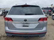 ✅ 2021 Volkswagen Atlas SEL • VIN: 1V2ER2CA9MC502102 • Lot: 42216484. Wystawiony na IAAI z przebiegiem 76 052 mil. Bezpłatny archiwum sprzedaży aukcyjnych z USA i szczegółowy raport historii pojazdu na DreamBid. Zdjęcie 16.