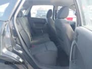 ✅ 2009 Ford Focus SE • VIN: 1FAHP35N19W112715 • Lot: 43898404. Wystawiony na IAAI z przebiegiem 126 910 mil. Bezpłatny archiwum sprzedaży aukcyjnych z USA i szczegółowy raport historii pojazdu na DreamBid. Zdjęcie 8.