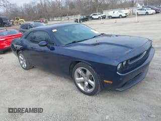✅ 2013 Dodge Challenger Rallye Redline • VIN: 2C3CDYAG7DH688015 • Lot: 41701562. Wystawiony na IAAI z przebiegiem 160 196 mil. Bezpłatny archiwum sprzedaży aukcyjnych z USA i szczegółowy raport historii pojazdu na DreamBid. Zdjęcie 1.
