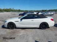 ✅ 2015 BMW 6 Series 640i xDrive • VIN: WBAYP5C58FD873304 • Lot: 43580802. Wystawiony na IAAI z przebiegiem 81 915 mil. Bezpłatny archiwum sprzedaży aukcyjnych z USA i szczegółowy raport historii pojazdu na DreamBid. Zdjęcie 14.