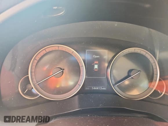 ✅ 2016 Lexus ES 330 • VIN: 58ABK1GG8GU028759 • Лот: 70114155. Опубликован ранее на Copart с пробегом 144 413 миль. Бесплатный доступ к архиву аукционных продаж из США и подробный отчёт об истории автомобиля на DreamBid. Изображение 9.