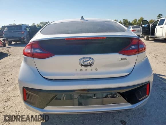 ✅ 2018 Hyundai Ioniq SEL • VIN: KMHC75LC3JU064826 • Lot: 90597135. Listed on Copart with 24,792 mi. Free auction sales archive from the USA and detailed vehicle history report at DreamBid. Image 6.
