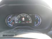 ✅ 2025 Toyota RAV4 Hybrid SE • VIN: JTM16RFV1SD157400 • Лот: 43653934. Опубликован ранее на IAAI с пробегом 10 327 миль. Бесплатный доступ к архиву аукционных продаж из США и подробный отчёт об истории автомобиля на DreamBid. Изображение 7.