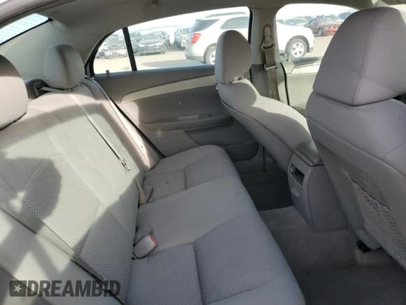 ✅ 2011 Chevrolet Malibu 1LS • VIN: 1G1ZB5E18BF265175 • Lot: 74351094. Listed on Copart with 118,103 mi. Free auction sales archive from the USA and detailed vehicle history report at DreamBid. Image 10.