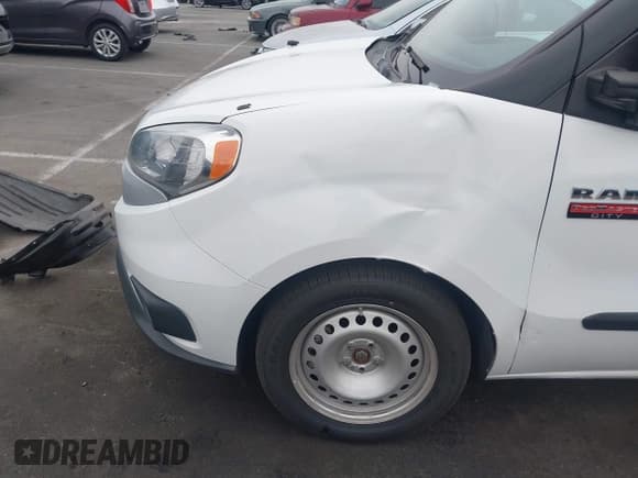 ✅ 2021 Ram ProMaster City Passenger SLT • VIN: ZFBHRFBB0M6V73206 • Lot: 42793938. Wystawiony na IAAI z przebiegiem 170 157 mil. Bezpłatny archiwum sprzedaży aukcyjnych z USA i szczegółowy raport historii pojazdu na DreamBid. Zdjęcie 6.