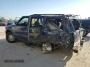 ✅ 2000 GMC Jimmy SL • VIN: 1GKCS13W9Y2295567 • Лот: 74518344. Опубликован ранее на Copart с пробегом 191 017 миль. Бесплатный доступ к архиву аукционных продаж из США и подробный отчёт об истории автомобиля на DreamBid. Изображение 2.