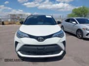 ✅ 2020 Toyota C-HR Limited • VIN: JTNKHMBX8L1088454 • Lot: 42745765. Wystawiony na IAAI z przebiegiem 75 859 mil. Bezpłatny archiwum sprzedaży aukcyjnych z USA i szczegółowy raport historii pojazdu na DreamBid. Zdjęcie 12.