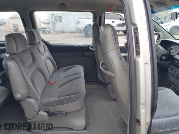 ✅ 1996 Plymouth Voyager SE • VIN: 2P4GP4535TR549431 • Лот: 42531734. Опубликован ранее на IAAI с пробегом 131 014 миль. Бесплатный доступ к архиву аукционных продаж из США и подробный отчёт об истории автомобиля на DreamBid. Изображение 8.