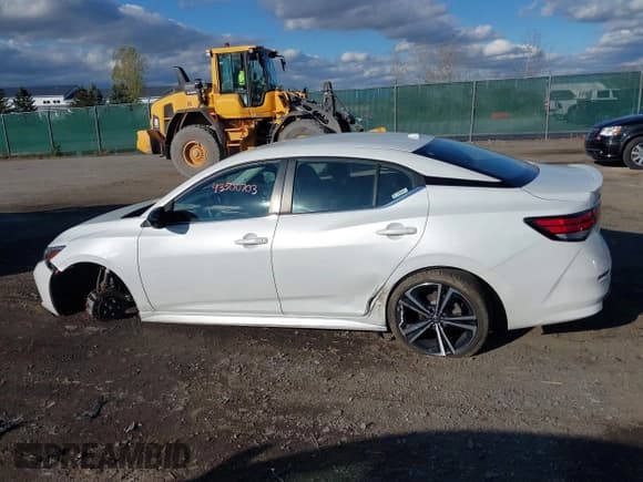 ✅ 2022 Nissan Sentra SR • VIN: 3N1AB8DV5NY306212 • Лот: 43500703. Опубликован ранее на IAAI с пробегом 37 049 миль. Бесплатный доступ к архиву аукционных продаж из США и подробный отчёт об истории автомобиля на DreamBid. Изображение 14.