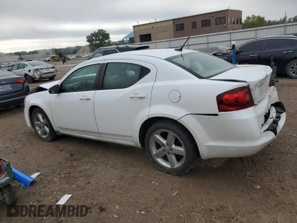 2012 Dodge Avenger SE с VIN 1C3CDZAB6CN147411, выставлен на аукционе Copart как лот 81712965 с пробегом 214 093 миль миль и Списание • Salvage title. История ставок и продаж доступна на DreamBid. Изображение 2.