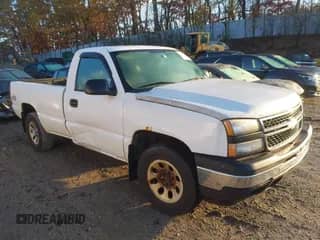 2007 Chevrolet Silverado 1500 Work Truck z VIN 3GCEK14Z57G235336, wystawiony jako IAAI lot #43597994 z przebiegiem 131 676 mil mil oraz . Historia ofert i sprzedaży dostępna na DreamBid. Obrazek 1.