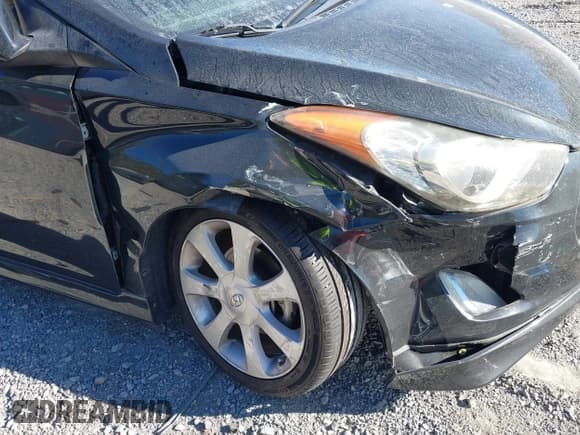 ✅ 2013 Hyundai Elantra GLS • VIN: 5NPDH4AE3DH263880 • Лот: 43451769. Опубликован ранее на IAAI с пробегом 125 680 миль. Бесплатный доступ к архиву аукционных продаж из США и подробный отчёт об истории автомобиля на DreamBid. Изображение 6.