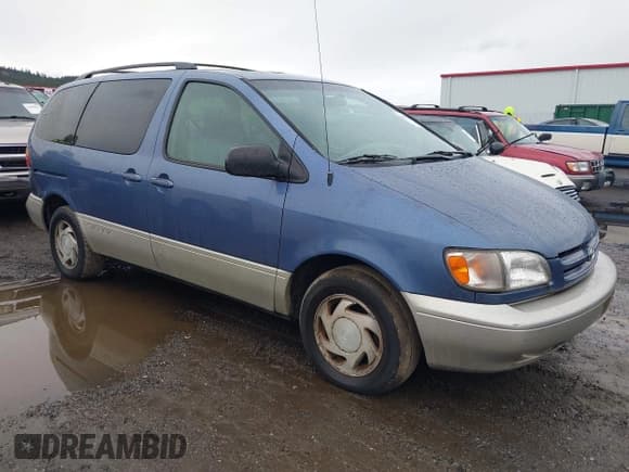 ✅ 1999 Toyota Sienna LE • VIN: 4T3ZF13C2XU146472 • Лот: 43872962. Опубликован ранее на IAAI с пробегом 284 860 миль. Бесплатный доступ к архиву аукционных продаж из США и подробный отчёт об истории автомобиля на DreamBid. Изображение 1.