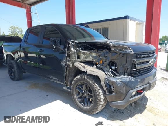 ✅ 2021 Chevrolet Silverado 1500 LT Trail Boss • VIN: 3GCPYFEL8MG302487 • Lot: 42066570. Wystawiony na IAAI z przebiegiem 20 038 mil. Bezpłatny archiwum sprzedaży aukcyjnych z USA i szczegółowy raport historii pojazdu na DreamBid. Zdjęcie 6.