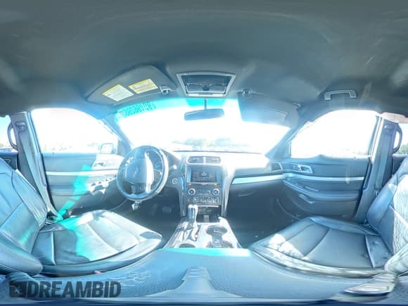 ✅ 2016 Ford Explorer XLT • VIN: 1FM5K7D80GGA93737 • Lot: 90496295. Wystawiony na Copart z przebiegiem 174 782 mil. Bezpłatny archiwum sprzedaży aukcyjnych z USA i szczegółowy raport historii pojazdu na DreamBid. Zdjęcie 15.