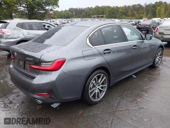 ✅ 2020 BMW 3 Series 330i xDrive • VIN: 3MW5R7J02L8B28220 • Lot: 43396767. Listed on IAAI with 60,487 mi. Free auction sales archive from the USA and detailed vehicle history report at DreamBid. Image 4.
