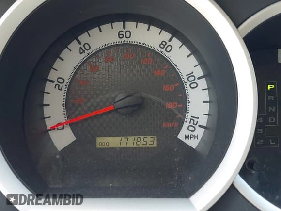 ✅ 2015 Toyota Tacoma PreRunner • VIN: 3TMJU4GN6FM189406 • Lot: 42865904. Listed on IAAI with 171,853 mi. Free auction sales archive from the USA and detailed vehicle history report at DreamBid. Image 7.