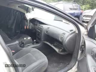 2002 Dodge Intrepid SE с VIN 2B3HD46R22H310185, выставлен на аукционе IAAI как лот 42597634 с пробегом Не указан миль и . История ставок и продаж доступна на DreamBid. Изображение 5.