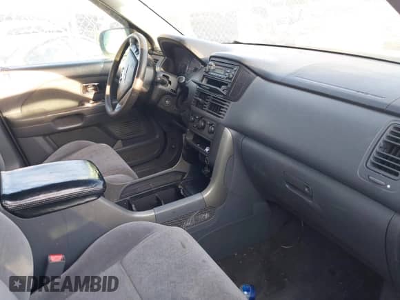 2003 Honda Pilot LX with VIN 2HKYF18183H571568, listed as a IAAI auction lot 42118572 with Not provided miles and . Bid and sale history available at DreamBid. Image 5.