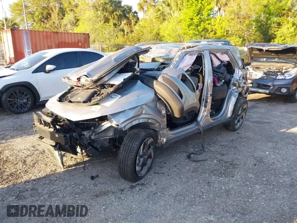 ✅ 2024 Hyundai Venue SEL • VIN: KMHRC8A39RU299110 • Lot: 40705347. Listed on IAAI with 16,802 mi. Free auction sales archive from the USA and detailed vehicle history report at DreamBid. Image 2.