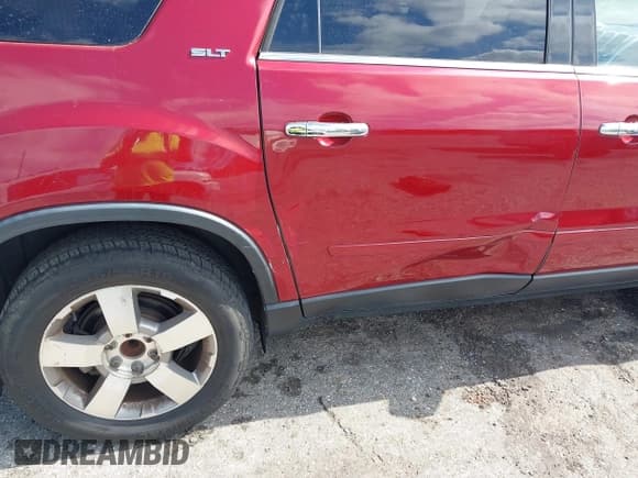 ✅ 2010 GMC Acadia SLT1 • VIN: 1GKLRMED7AJ124109 • Lot: 43618411. Wystawiony na IAAI z przebiegiem 238 467 mil. Bezpłatny archiwum sprzedaży aukcyjnych z USA i szczegółowy raport historii pojazdu na DreamBid. Zdjęcie 12.