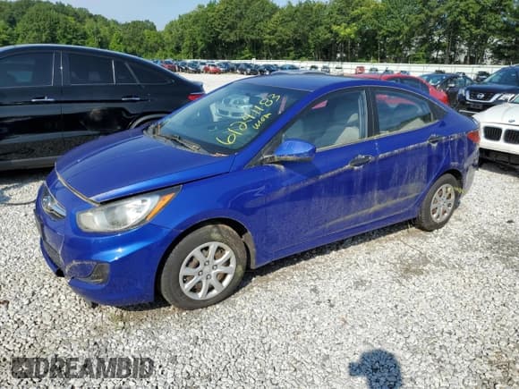 ✅ 2012 Hyundai Accent GLS • VIN: KMHCT4AE1CU042711 • Лот: 61241183. Опубликован ранее на Copart с пробегом 75 160 миль. Бесплатный доступ к архиву аукционных продаж из США и подробный отчёт об истории автомобиля на DreamBid. Изображение 1.