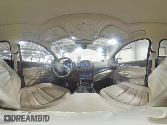 ✅ 2017 Ford Escape Titanium • VIN: 1FMCU0JD3HUD40648 • Lot: 90056455. Wystawiony na Copart z przebiegiem 69 569 mil. Bezpłatny archiwum sprzedaży aukcyjnych z USA i szczegółowy raport historii pojazdu na DreamBid. Zdjęcie 15.