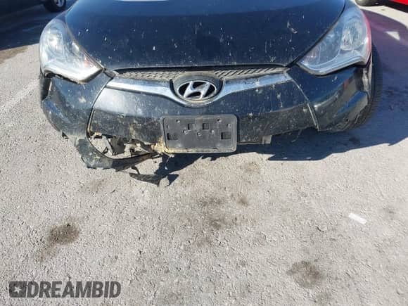 2013 Hyundai Veloster w/Black Int с VIN KMHTC6AD2DU092229, выставлен на аукционе IAAI как лот 43601459 с пробегом 191 710 миль миль и . История ставок и продаж доступна на DreamBid. Изображение 6.