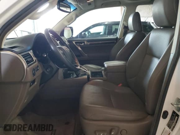 ✅ 2016 Lexus GX 460 • VIN: JTJBM7FX7G5126327 • Lot: 57647795. Listed on Copart with 119,703 mi. Free auction sales archive from the USA and detailed vehicle history report at DreamBid. Image 7.