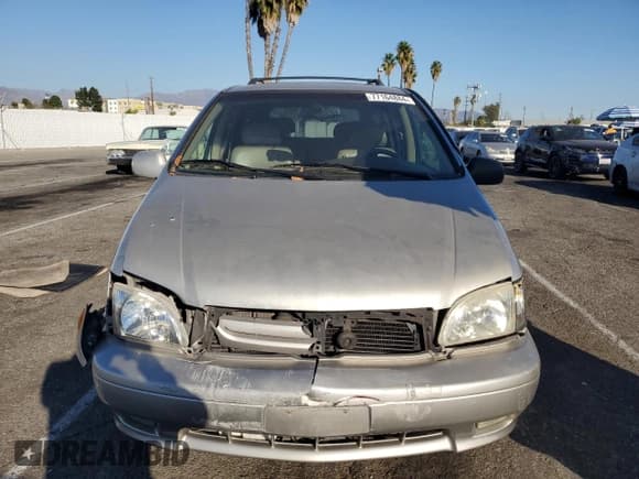 ✅ 2002 Toyota Sienna LE • VIN: 4T3ZF13C52U505287 • Lot: 77164884. Listed on Copart with Not provided. Free auction sales archive from the USA and detailed vehicle history report at DreamBid. Image 5.