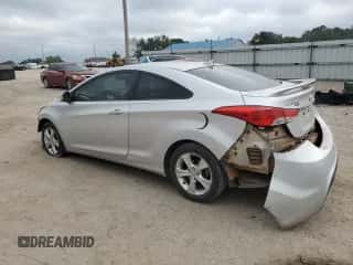 2013 Hyundai Elantra GS с VIN KMHDH6AE3DU023418, выставлен на аукционе Copart как лот 82001965 с пробегом 207 188 миль миль и Списание • Salvage title. История ставок и продаж доступна на DreamBid. Изображение 2.