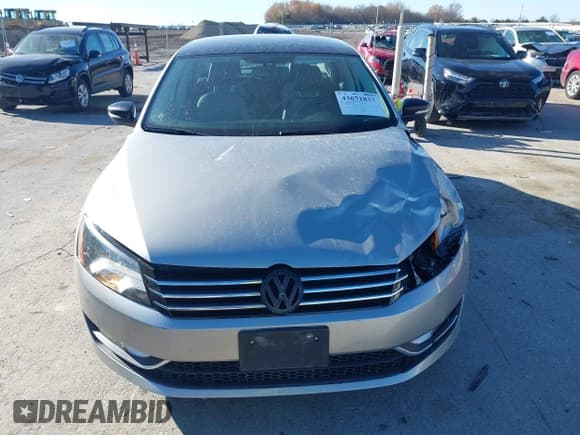 ✅ 2014 Volkswagen Passat SE • VIN: 1VWBT7A38EC091278 • Lot: 43671837. Wystawiony na IAAI z przebiegiem 109 610 mil. Bezpłatny archiwum sprzedaży aukcyjnych z USA i szczegółowy raport historii pojazdu na DreamBid. Zdjęcie 12.
